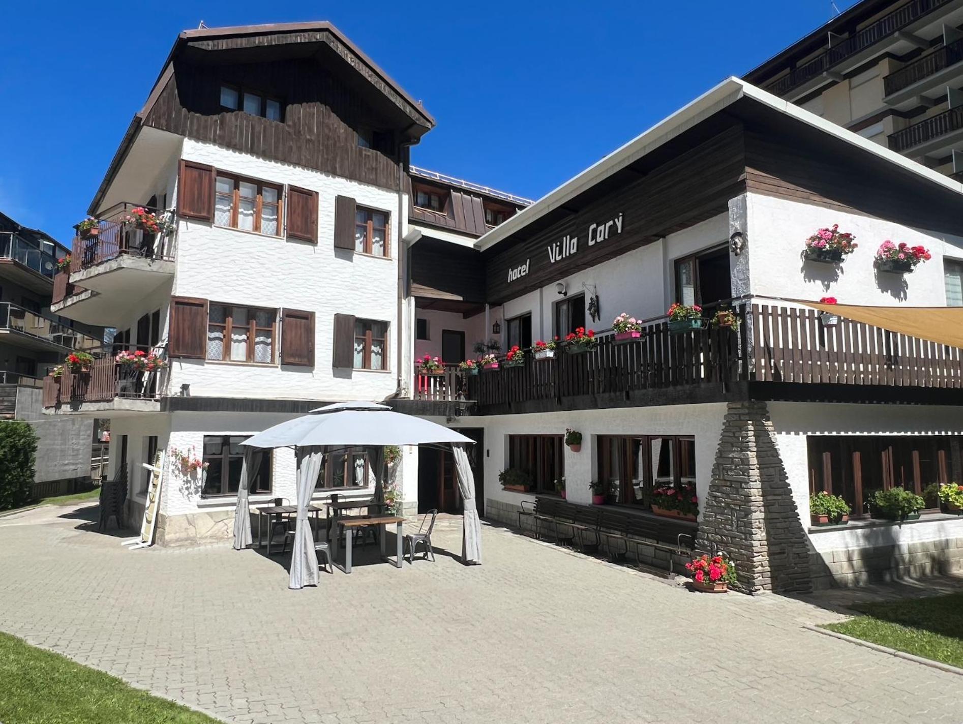 Hotel Villa Cary Sauze D'Oulx Exterior foto